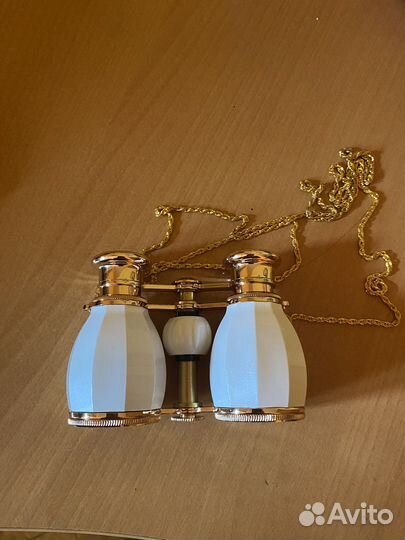 Театральный бинокль