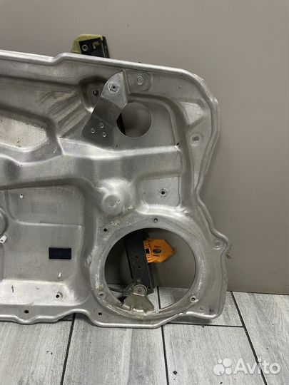 Стеклоподъемник передний левый Audi A8 4E D3