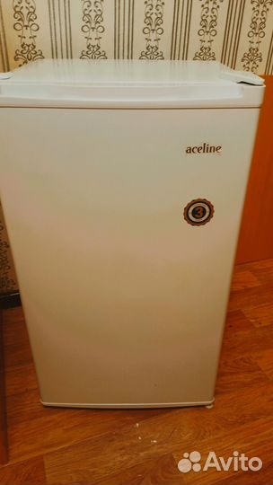 Холодильник бу 85 л. aceline