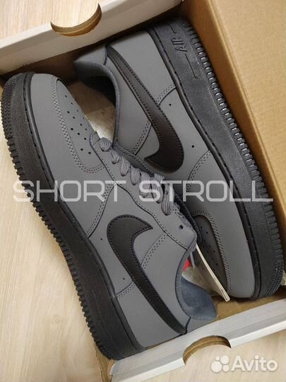 Любые кроссовки и одежда на заказ