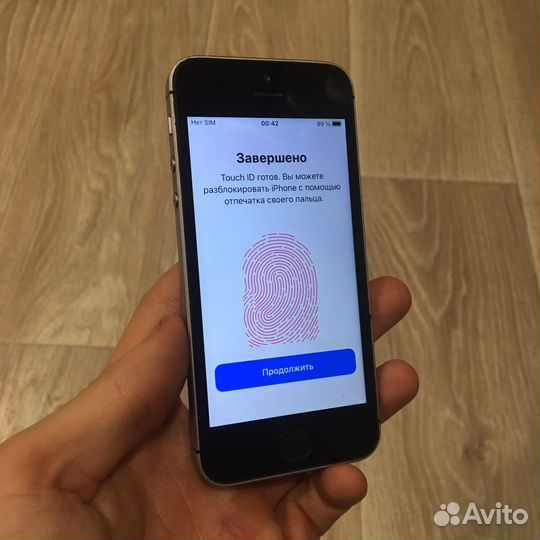 iPhone SE, 32 ГБ