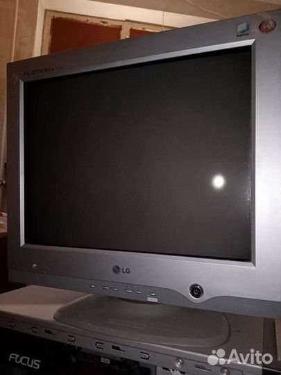 Монитор ЭЛТ LG 17 дюймов