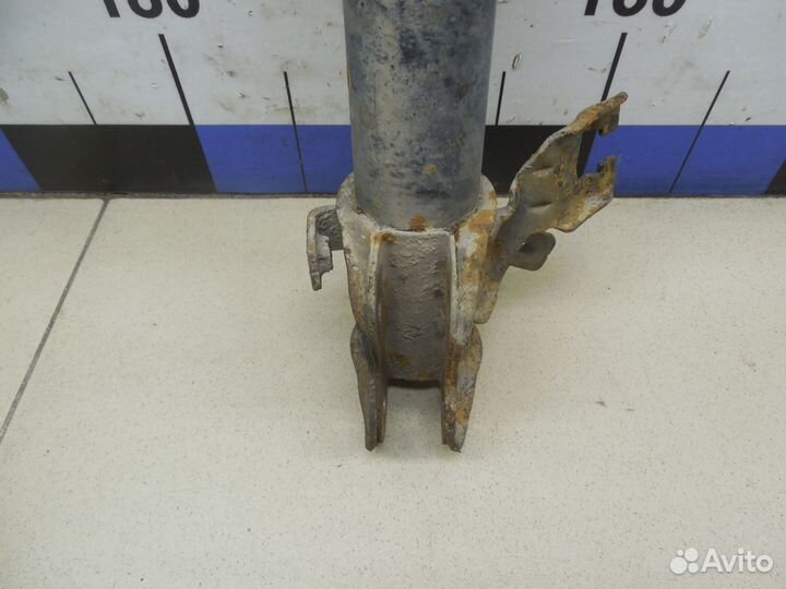 Амортизатор передний правый Micra (K11E) 1992-2002