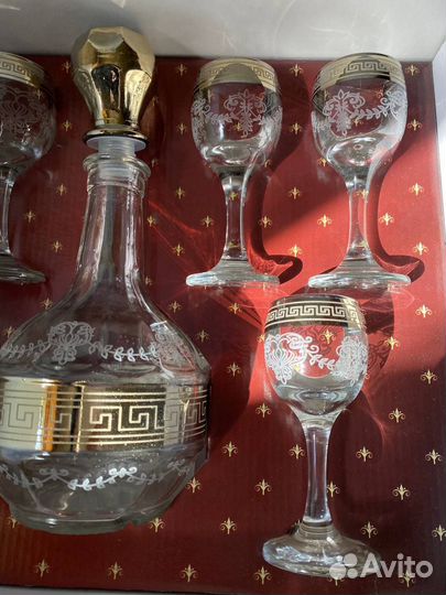 Рюмочный набор с графином