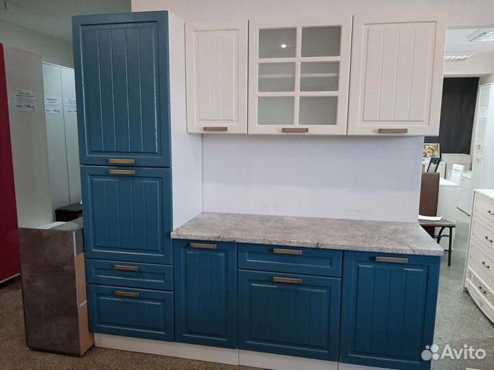 Кухонный гарнитур с пеналом 2,1 м