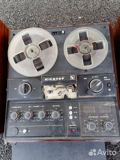 Катушечный магнитофон Юпитер 203 стерео