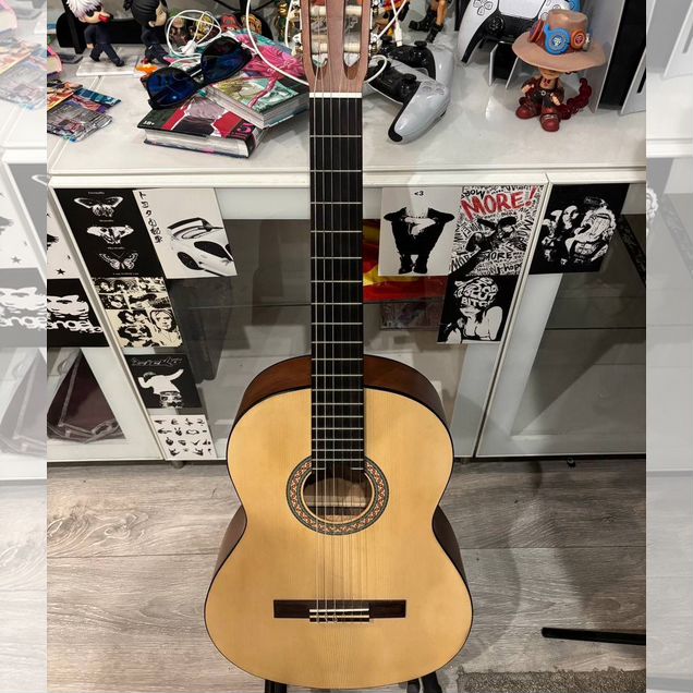 Гитара yamaha c40m