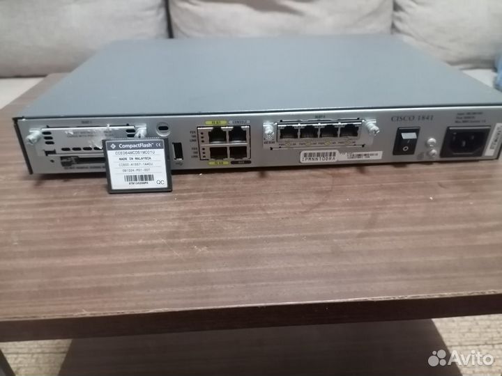Коммутатор Cisco 1841