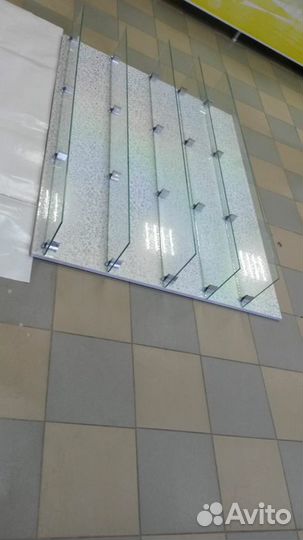 Полка витрина