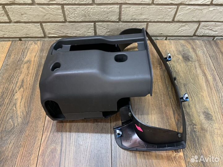 Ford Explorer с 2011 Кожух рулевой колонки