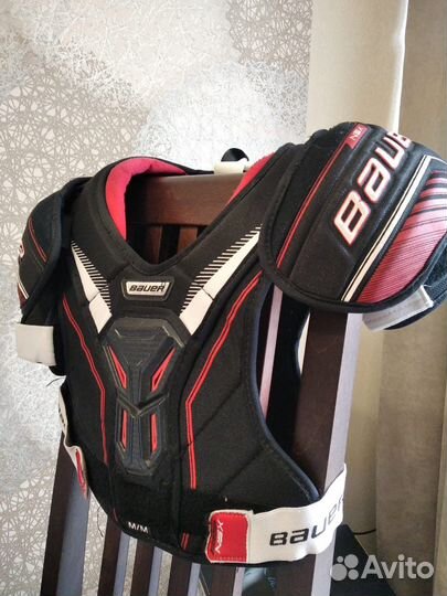 Нагрудник хоккейный