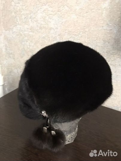 Берет женский норковый