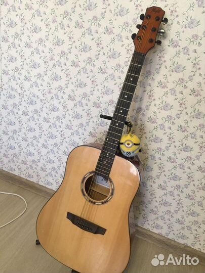Акустическая гитара