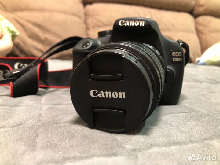 Canon EOS 1200D