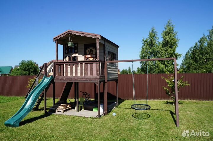 Детский домик дачный