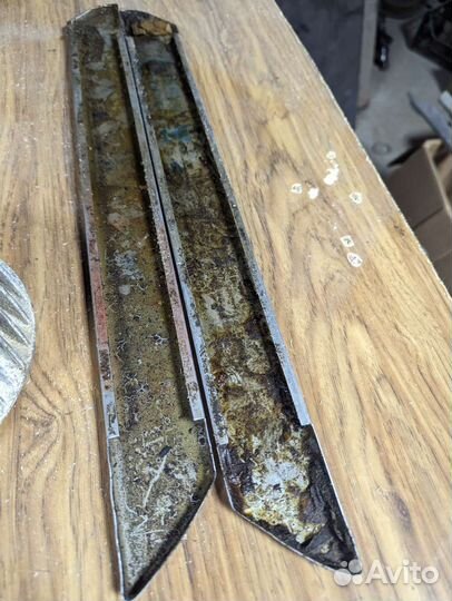 Молдинги на низ дверей газ 21 Волга СССР