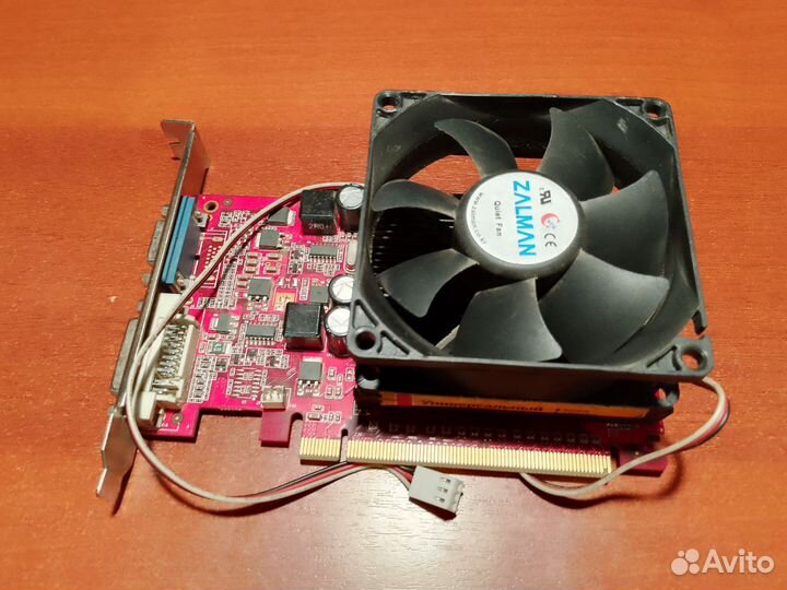 Видеокарта GT220