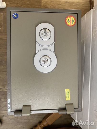 Сейф огнеупорный