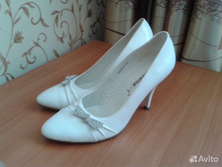 Продам туфельки