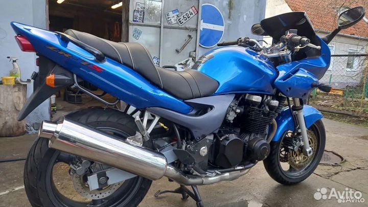Kawasaki ZR 7s