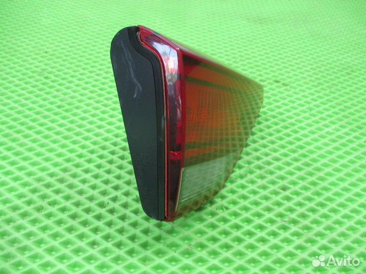 Фонарь задний внутренний левый Kia Rio 4 FB