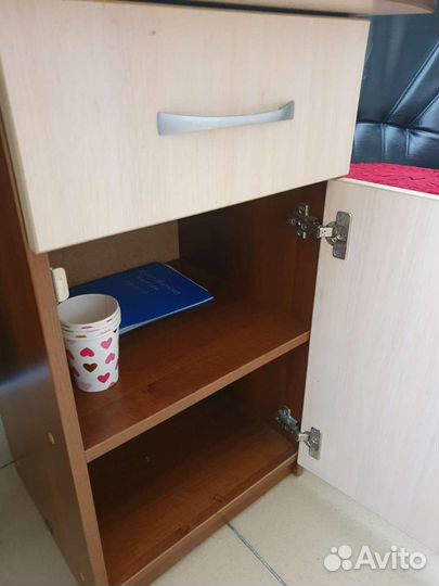 Стол для маникюра