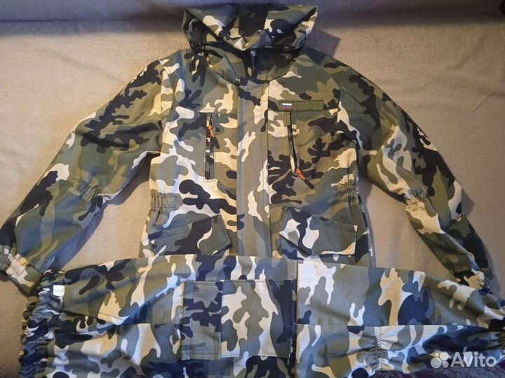 Военный костюм