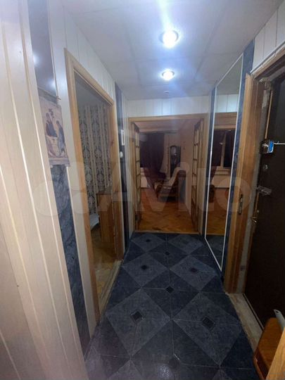 2-к. квартира, 60 м², 4/9 эт.