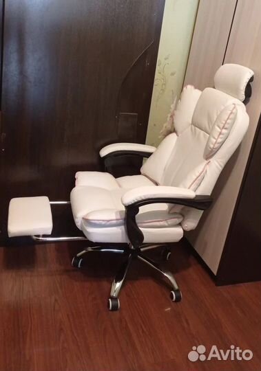 Компьютерное кресло