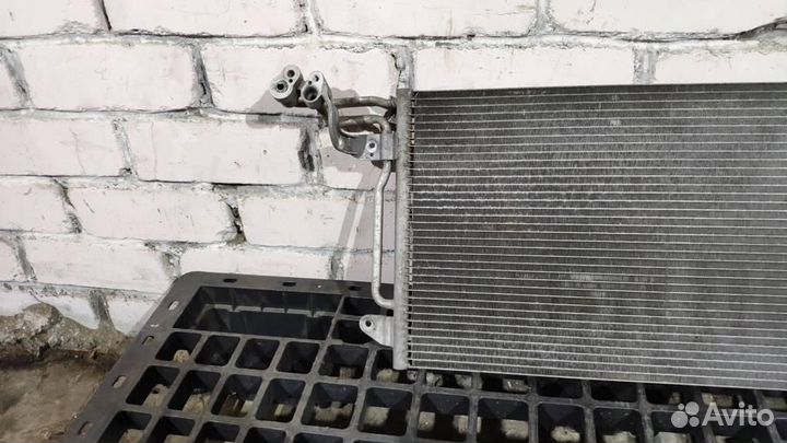 Радиатор кондиционера (конденсер) Skoda Roomster