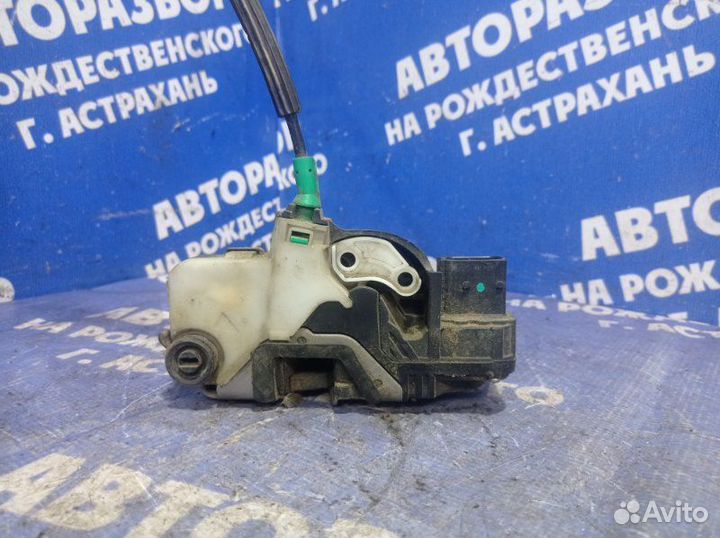 Задний правый замок двери Chevrolet Cruze седан