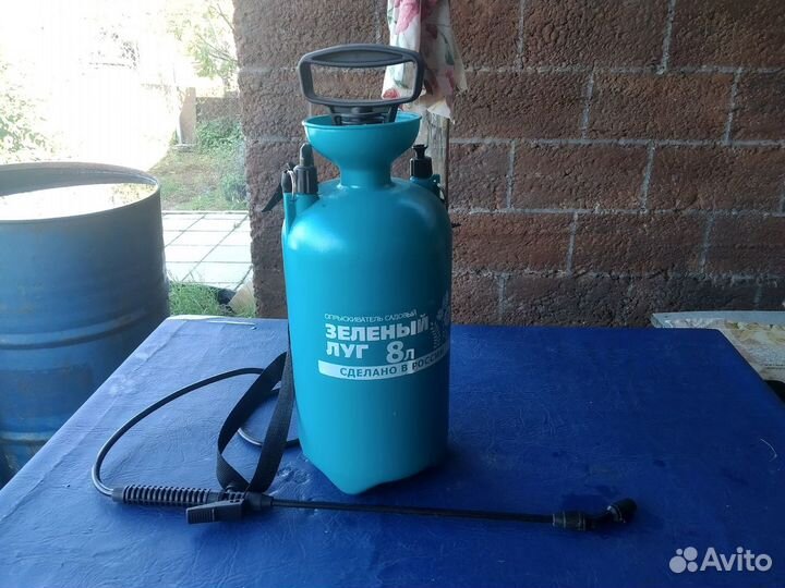 Опрыскиватель для растений Зеленый луг 8 литров