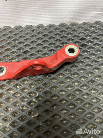 Петля капота левая Volvo FH4 82320176