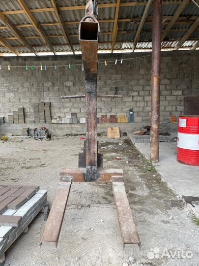 Вилка для поддоны