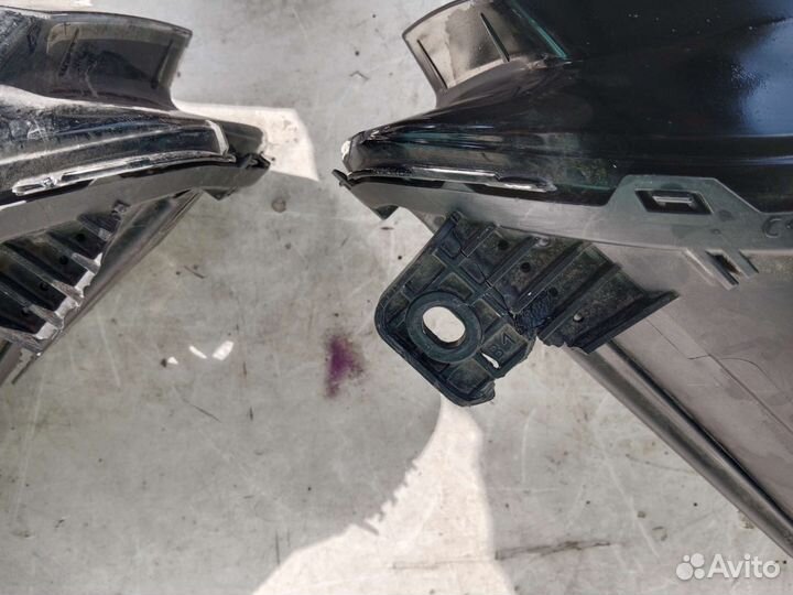 Фара передняя правая Geely Tugella FY11