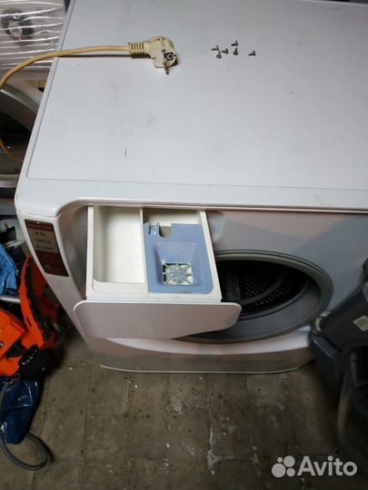 Стиральная машина hotpoint ariston aqualtis