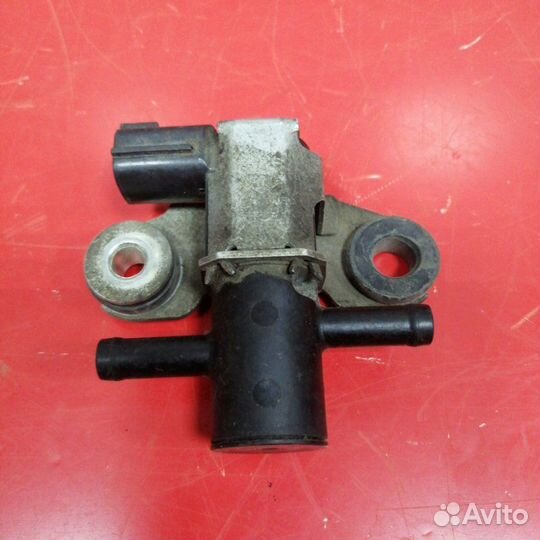 Вакуумный клапан Nissan Teana J32