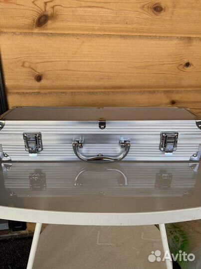 Набор для пикника в чемодане