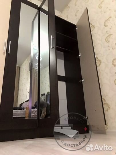 Шкаф распашной