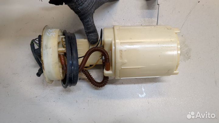 Насос топливный электрический Volkswagen Passat 5, 2000