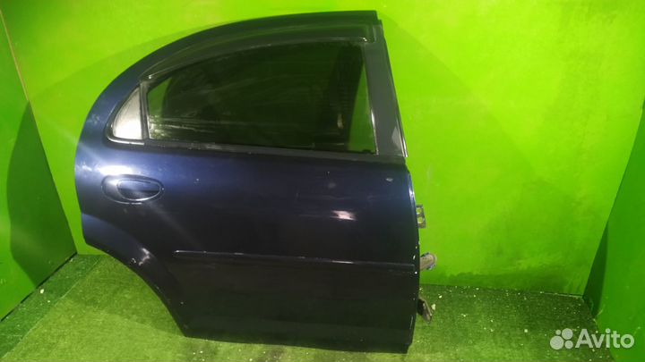 Дверь задняя правая Stratus Sebring Siber