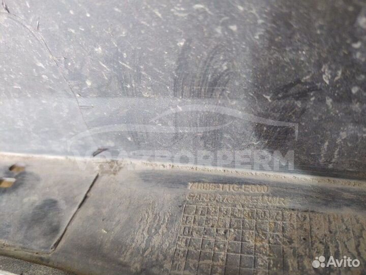 Накладка крышки багажника задняя Honda Cr-V