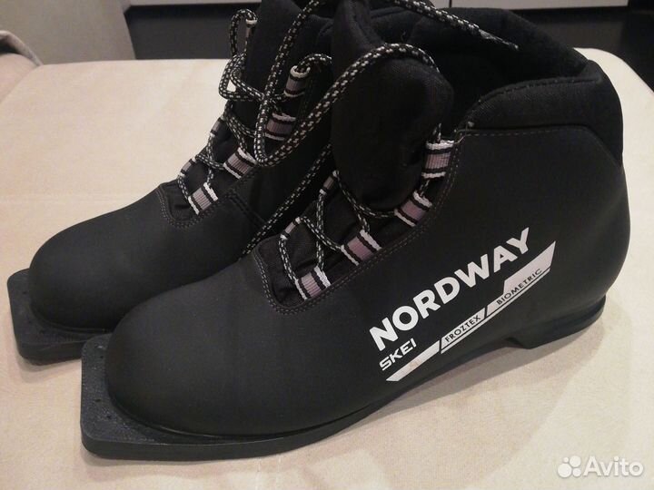 Лыжные ботинки 42 р Nordway