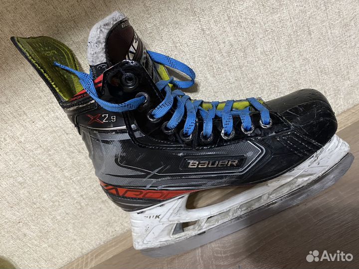 Хоккейные коньки bauer