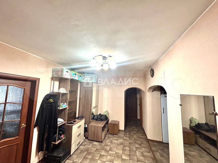 5-к. квартира, 120 м², 1/9 эт.