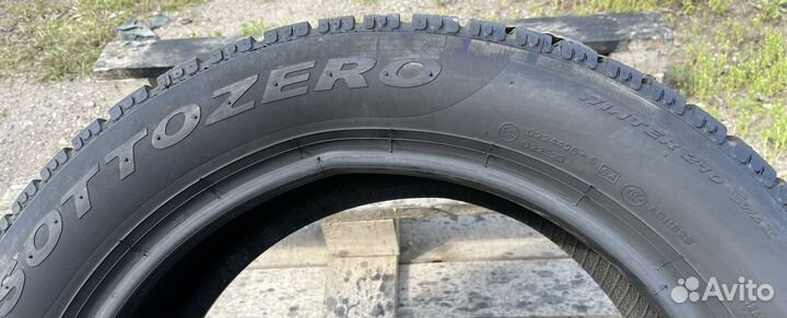 Pirelli Winter Sottozero 210 Serie II 215/55 R17