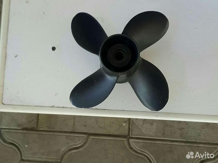 Винт для лодочного мотора Сузуки 9.9-15