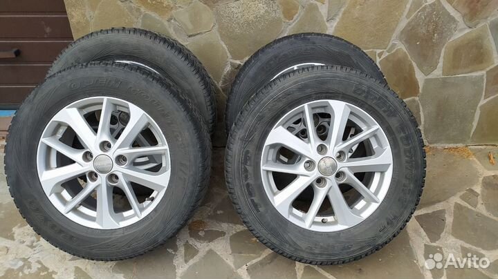 Колеса в сборе R16 зимние toyota RAV4