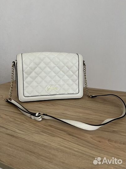 Сумка Guess