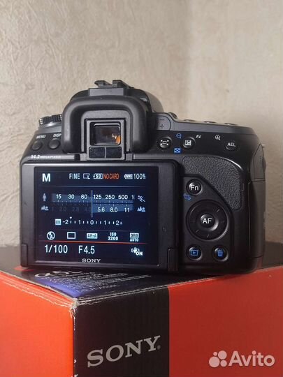 Sony A550 Kit 18-55mm (пробег 5тыс)